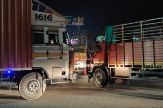 Gonda Lucknow Highway सरयू पुल के मरम्मत कार्य से लोगों पर पड़ रही दोहरी मार, लखनऊ का सफर हुआ मुश्किल